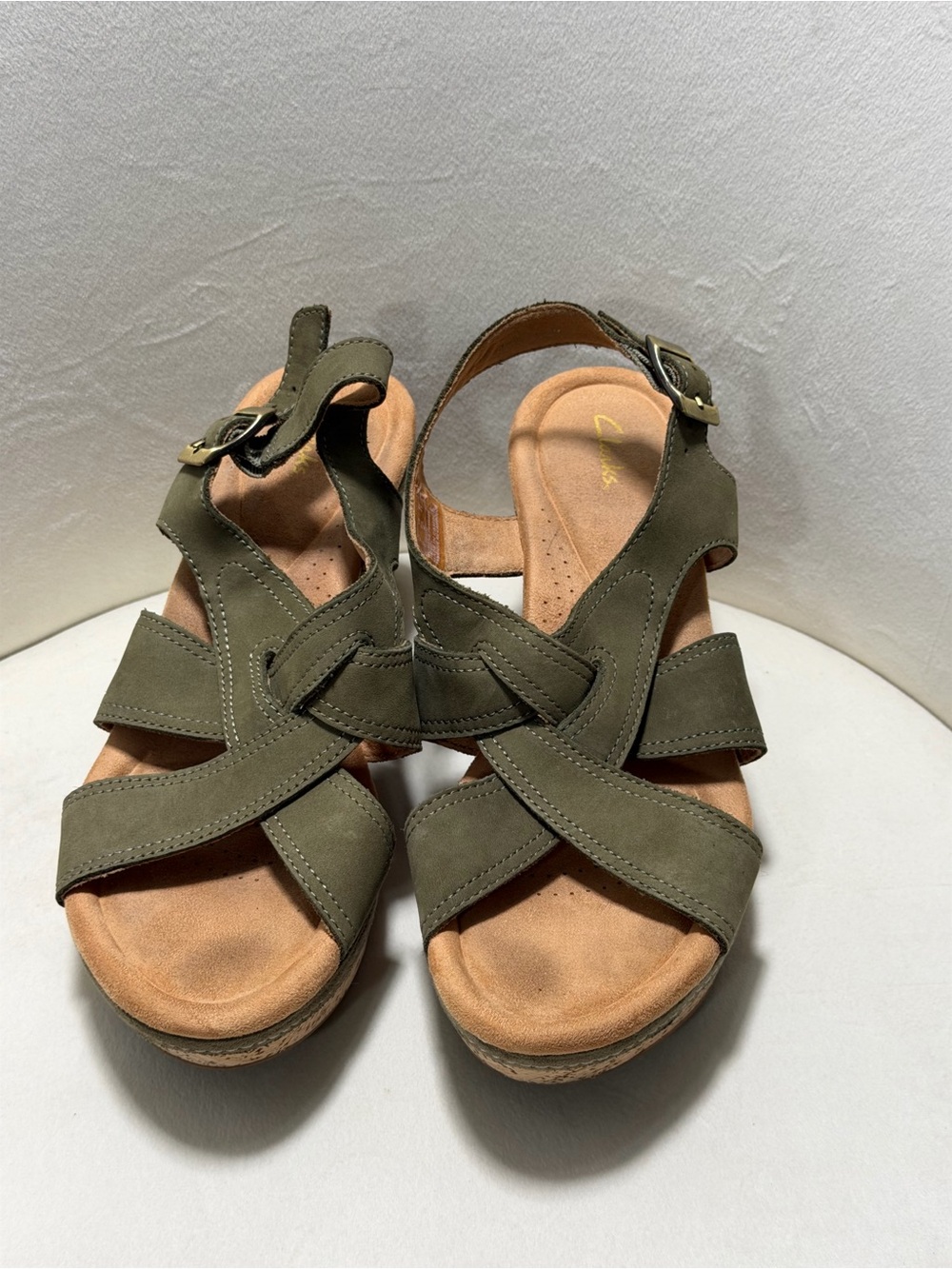 Clarks Women’s Wedge Sandals Olive Nubuck Leather Cork Criss Cross Size 9.5